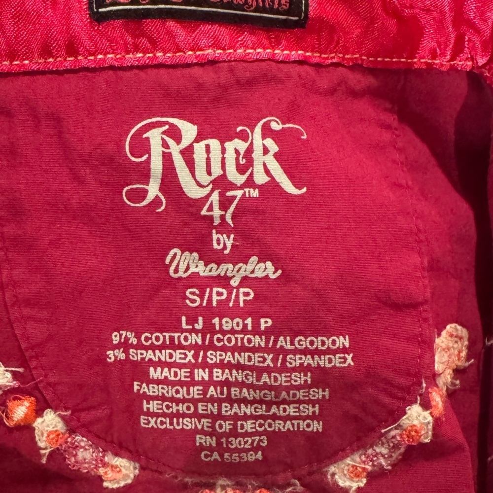 Roper Women's Burgundy Embroidered Button Down Shirt - Picture 3 of 3